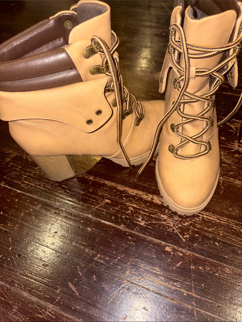 Women’s Tan Lace-Up Heeled Boots Size 8